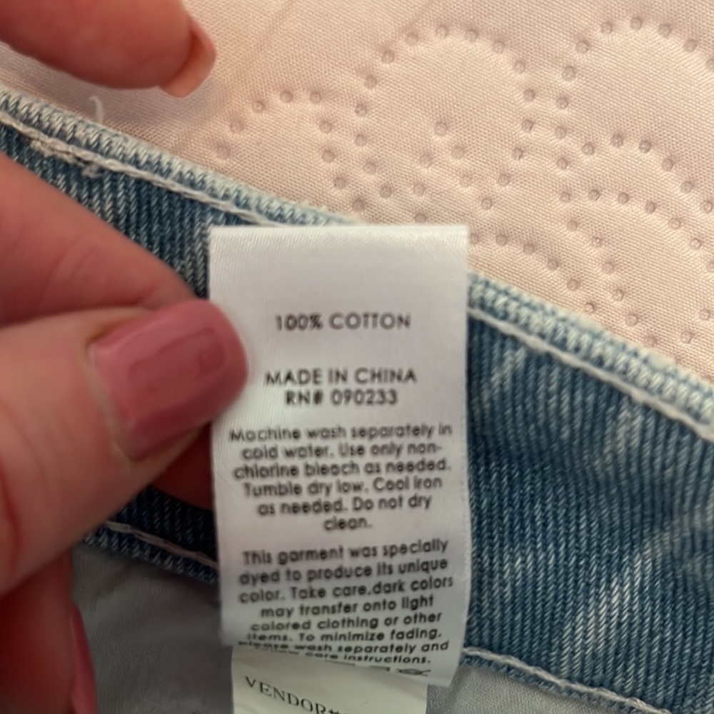 NWT PacSun Distressed Freeze Pop Mom Jeans - Picture 13 of 13
